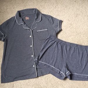 Gilligan & O’Malley Grey 2pc cozy Pajamas Large L
